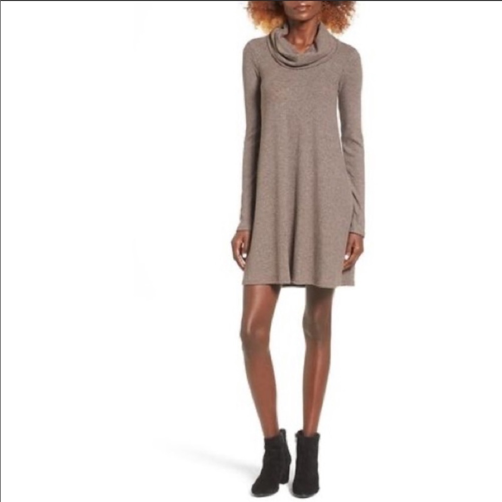 NWT Socialite Ribbed  Cowl Neck Swing Dress Large